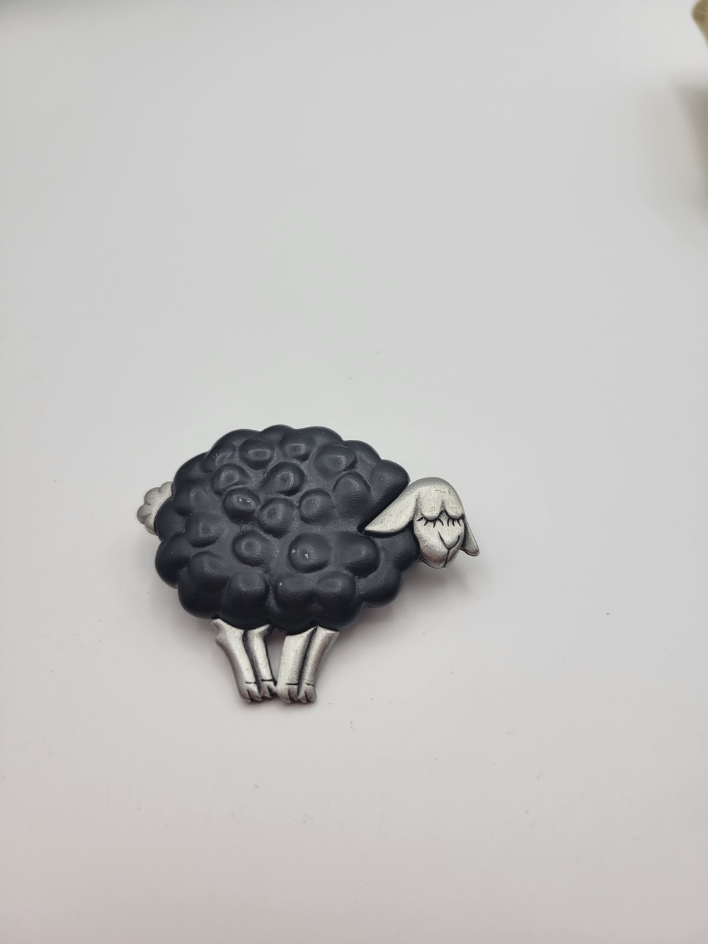 JJ Jonette Pewter Black Sheep Brooch Pin